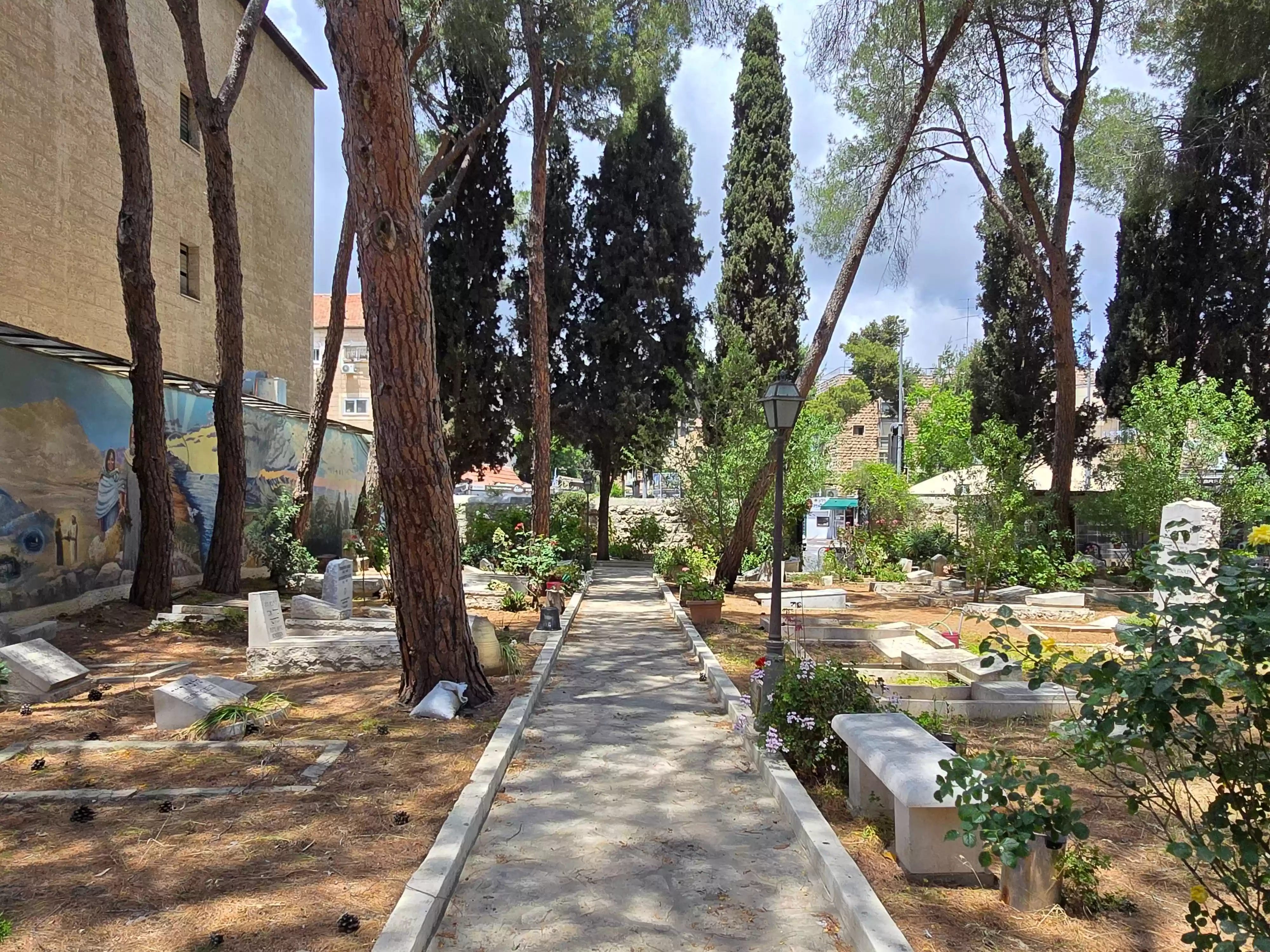 Grave4